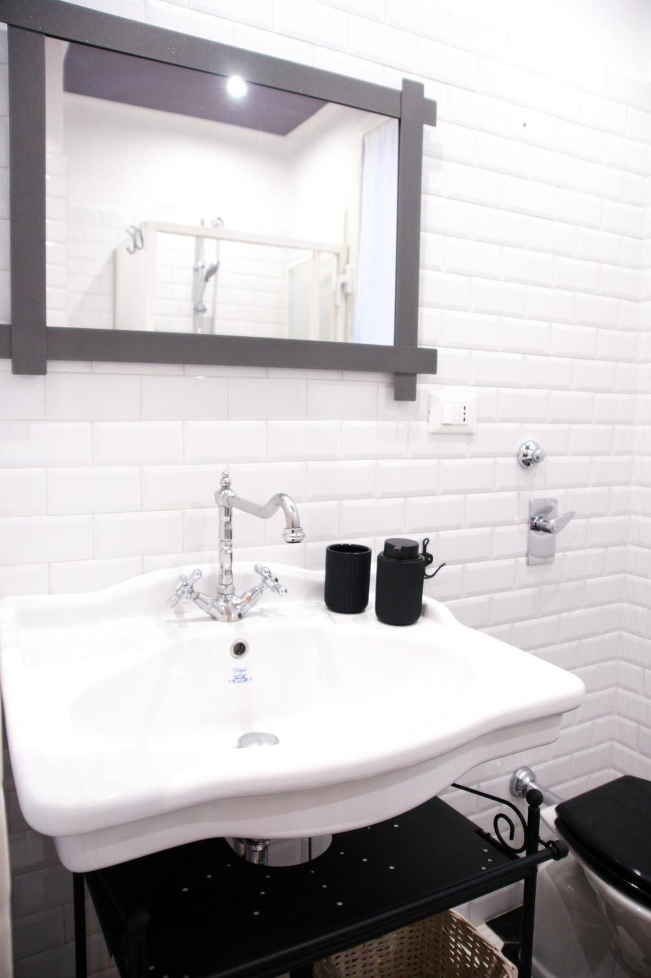 Navigli Urban Suite Милано Екстериор снимка
